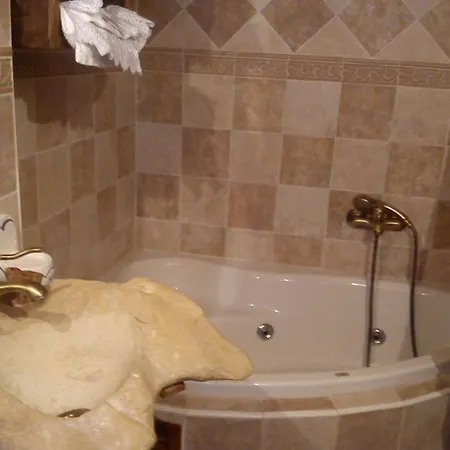 Hotel Rural Pantano De Burgomillodo Farm stay