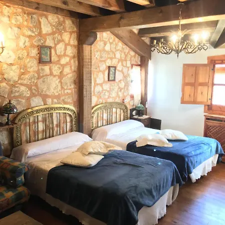 Vakantieboerderij Rural Pantano De Burgomillodo